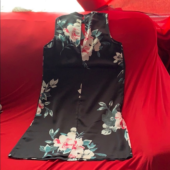 Dynamite Keyhole Sleeveless Mini Dress - Picture 2 of 3